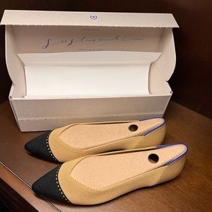 Brand New Rothys The Point in tan and black!